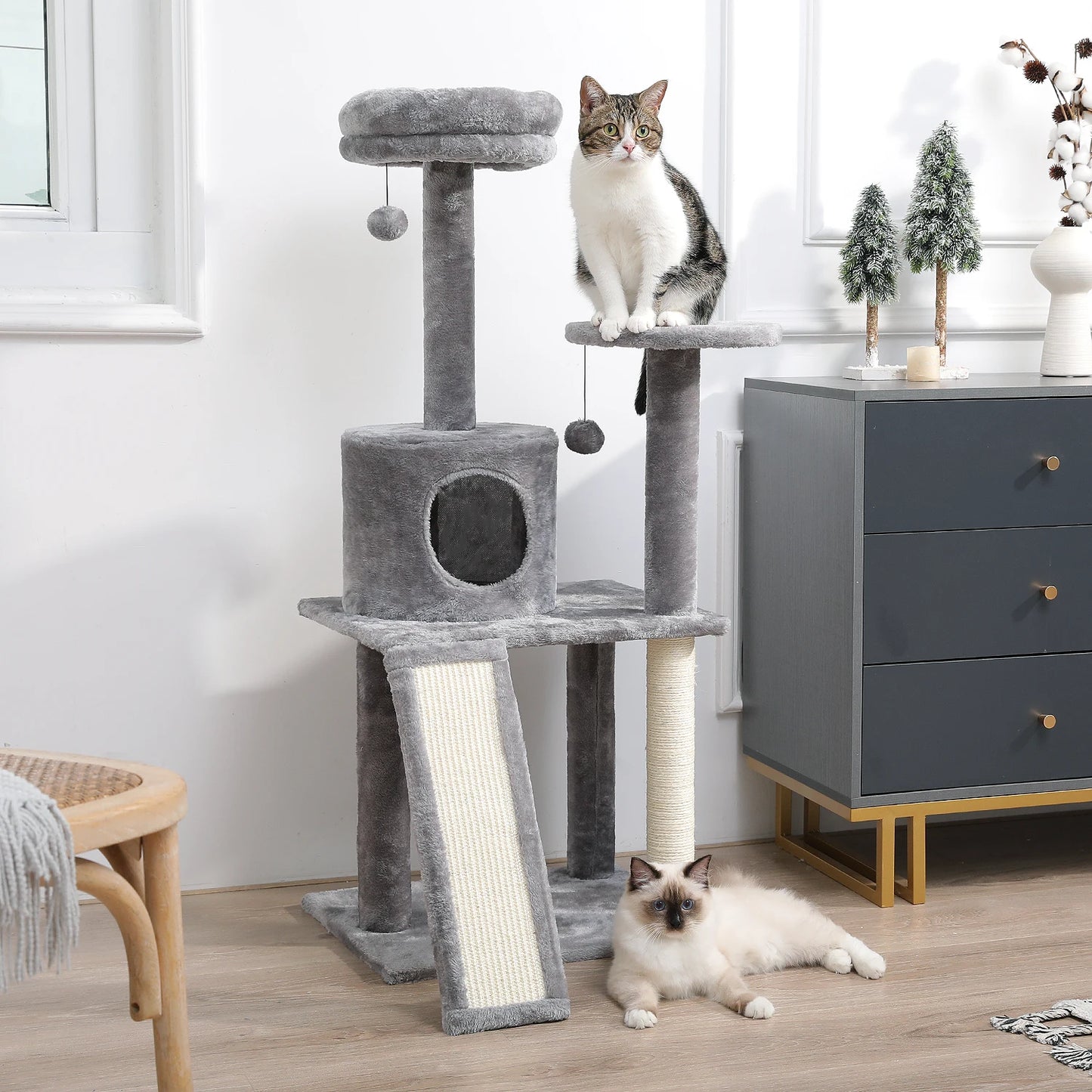 Multi-Level Cat Tree with Scratching Posts