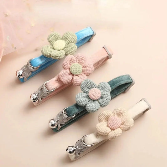 Adjustable Cute Knitting Flower Bell Collar